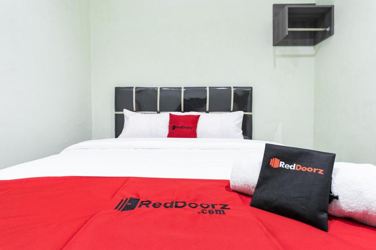 Reddoorz Near Medan Amplas Deli Tua Exterior foto